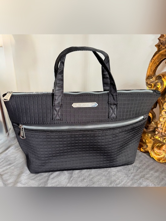 Aimee Kestenberg Handbags - Aimee Kestenberg Black Quilted Nylon Tote